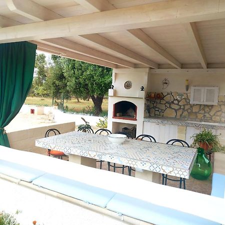I Trulli D'A Ross Vila Ceglie Messapica Exterior foto
